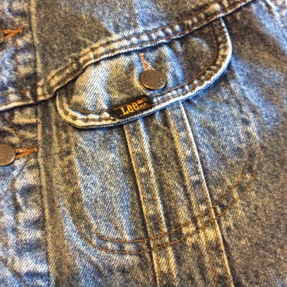 SOLD Vintage Lee Rider Jean Jacket with large inside pockets. - Picture 4 of 13